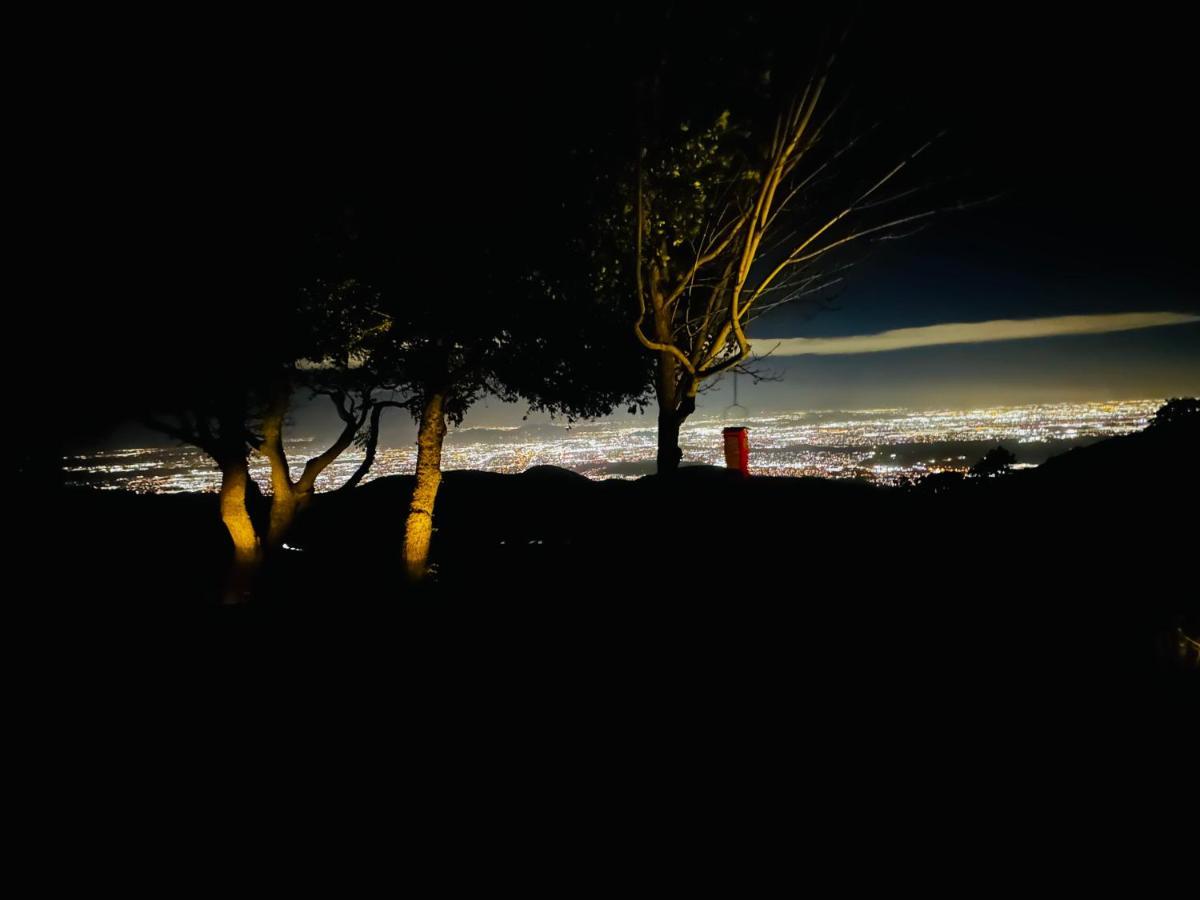 100 Mile View-Fire Pit, Romantic, Peaceful, Private Crestline Exterior foto